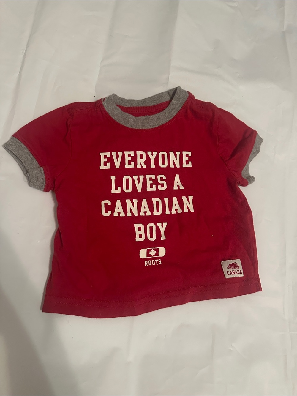 ❤️🍁 Roots Baby Tee “Everyone Loves a Canadian Boy” – Size 12 to 18 Months 🍁❤️